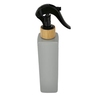 2. SORTERING 250ML GRÅ FIRKANTET SPRAYFLASKE